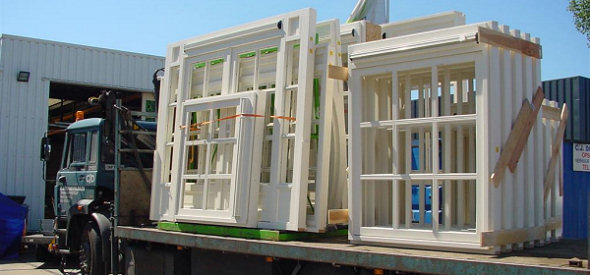 Een aantal kozijnen klaar voor aflevering