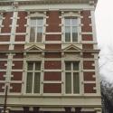 Vervangen kozijnen en hekwerk woonhuis Vondelpark te Amsterdam.